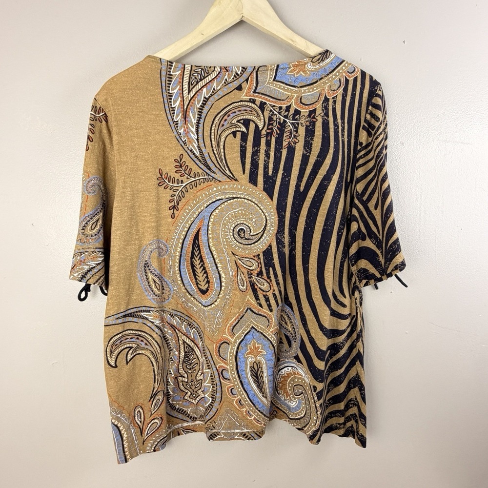 Chico's T Shirt Women's Size 2 (L) White Multicolor Boho Floral Paisley Casual - Picture 9 of 9